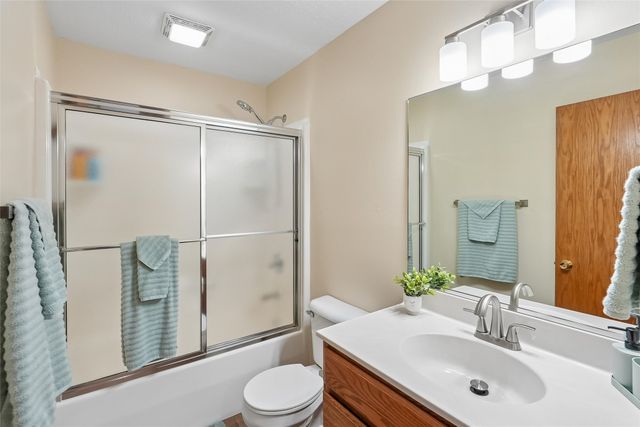 5410 SE 31st Street, Des Moines, IA 50320
