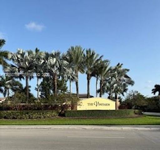 162 SE 33rd Ter, Homestead, FL 33033