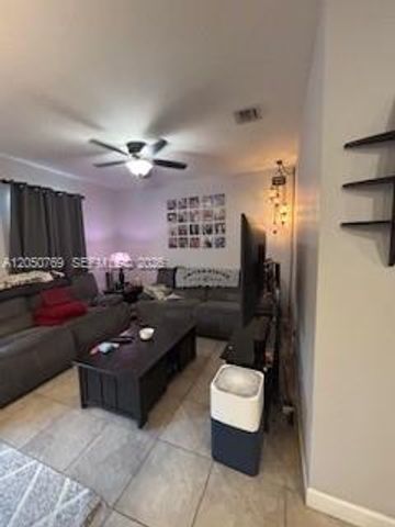 162 SE 33rd Ter, Homestead, FL 33033
