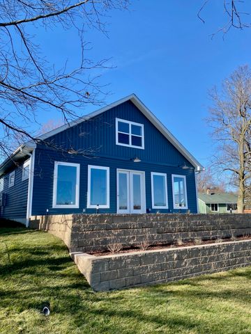 58011 Lucas Road, Three Rivers, MI 49093