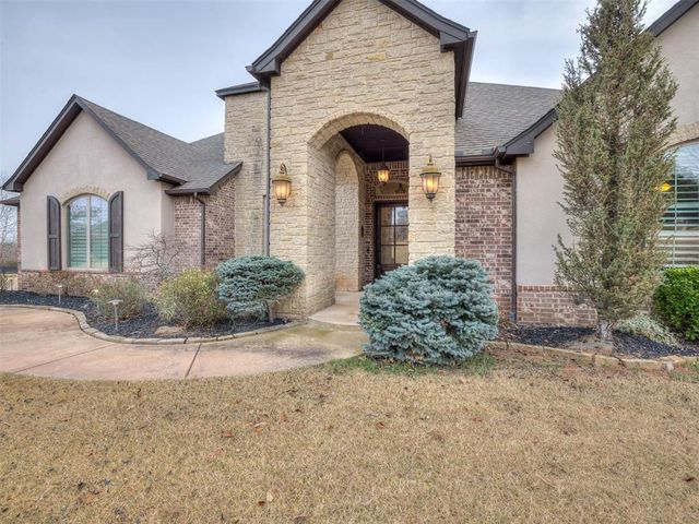 5508 Chateau Lane, Edmond, OK 73034