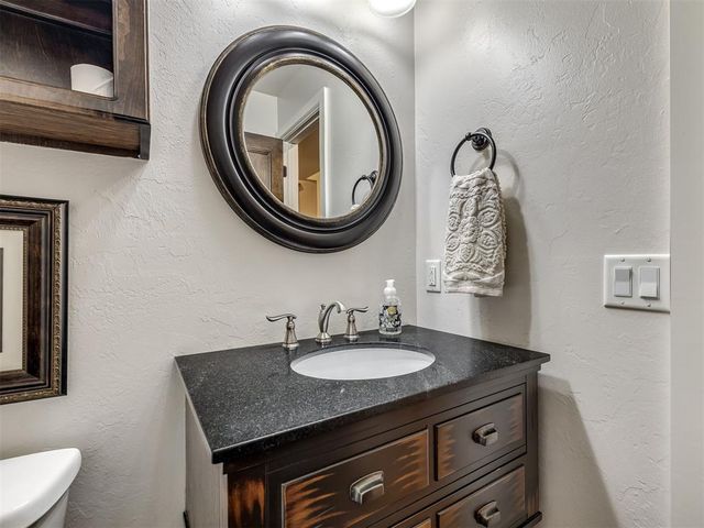 5508 Chateau Lane, Edmond, OK 73034