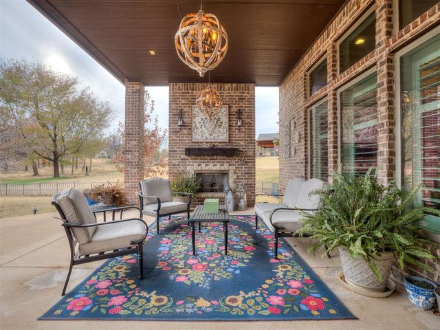 5508 Chateau Lane, Edmond, OK 73034