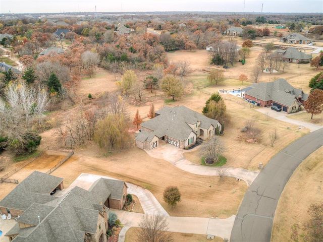 5508 Chateau Lane, Edmond, OK 73034