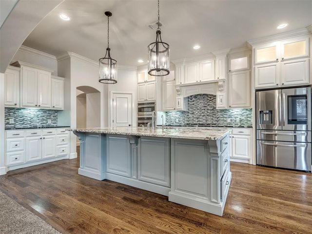 5508 Chateau Lane, Edmond, OK 73034