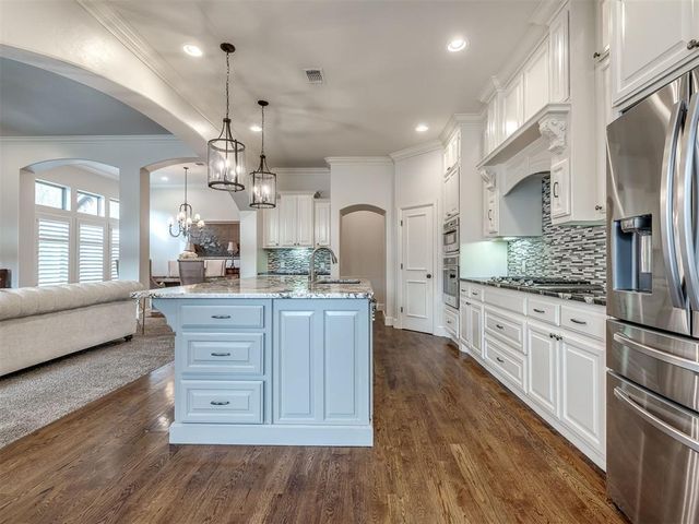 5508 Chateau Lane, Edmond, OK 73034