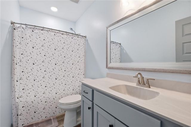 4841 Shady Bend Road, Leavenworth, KS 66048