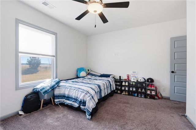 4841 Shady Bend Road, Leavenworth, KS 66048