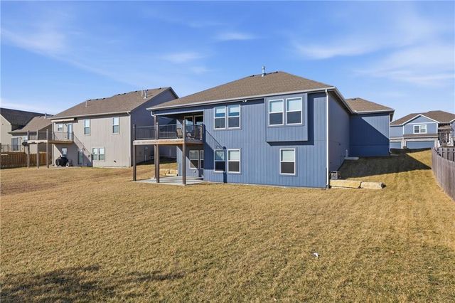 4841 Shady Bend Road, Leavenworth, KS 66048