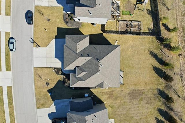 4841 Shady Bend Road, Leavenworth, KS 66048