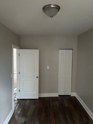 8356 S Mackinaw Avenue 1-B, Chicago, IL 60617