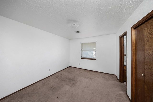 7009 SW Winchester Ave, Lawton, OK 73505