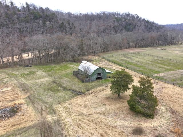 7699 N County Line Rd, Fairview, TN 37062