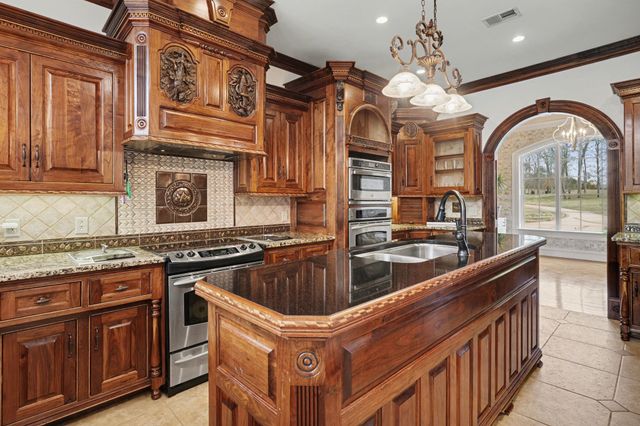 7699 N County Line Rd, Fairview, TN 37062