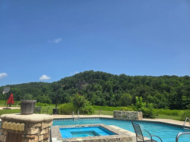 7699 N County Line Rd, Fairview, TN 37062