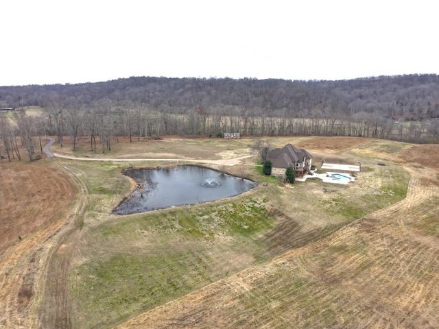 7699 N County Line Rd, Fairview, TN 37062