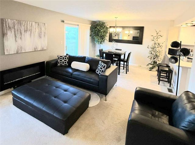 116 Antler Hollow Ct, Cranberry Twp, PA 16066