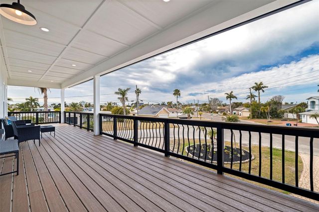 605 115TH AVENUE, Treasure Island, FL 33706