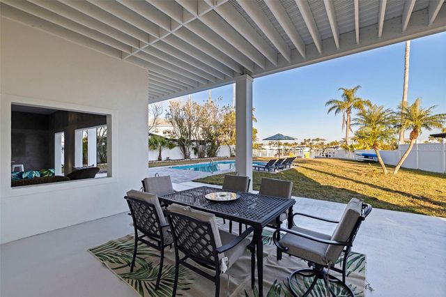 605 115TH AVENUE, Treasure Island, FL 33706