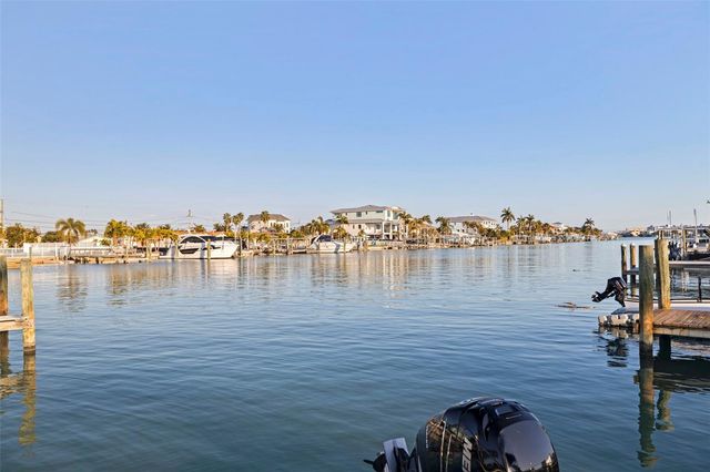 605 115TH AVENUE, Treasure Island, FL 33706