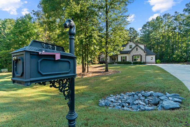 331 Preakness Way, Forsyth, GA 31029