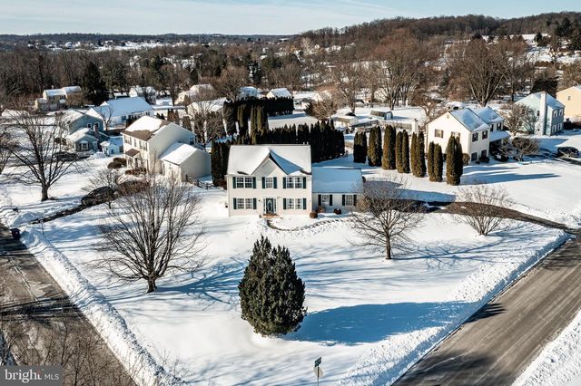 10 WALDEN WAY, Coatesville, PA 19320