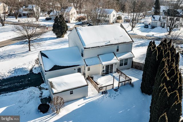 10 WALDEN WAY, Coatesville, PA 19320