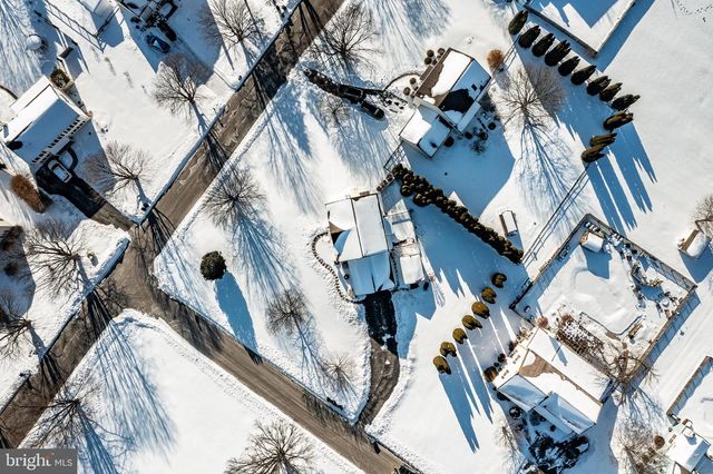 10 WALDEN WAY, Coatesville, PA 19320