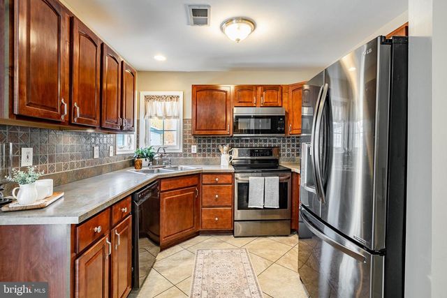 10 WALDEN WAY, Coatesville, PA 19320