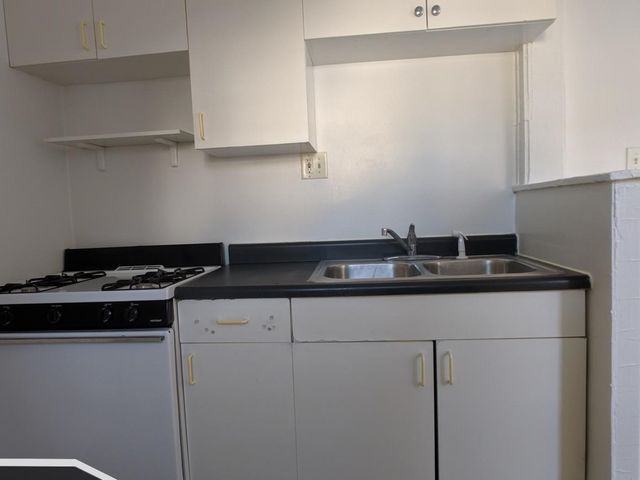 2336 N Spaulding Avenue 1A, Chicago, IL 60647