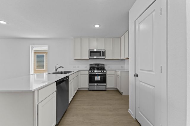 108 Ellendale PL, Fredericksburg, TX 78624