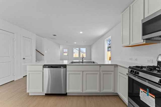 108 Ellendale PL, Fredericksburg, TX 78624