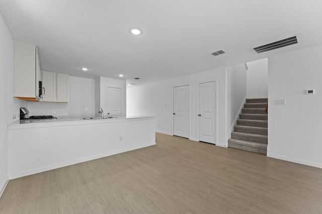 108 Ellendale PL, Fredericksburg, TX 78624