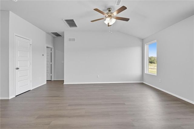 20829 Fairview Street, Edgerton, KS 66021