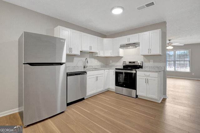 115 Belle Drive, Fayetteville, GA 30214