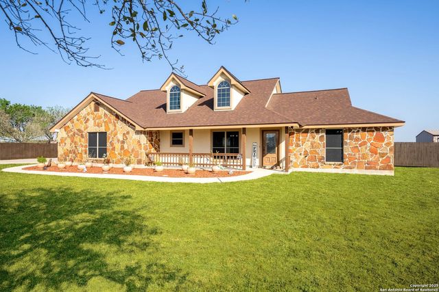 3362 Abbott Rd, St Hedwig, TX 78152