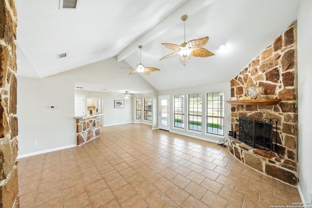 3362 Abbott Rd, St Hedwig, TX 78152