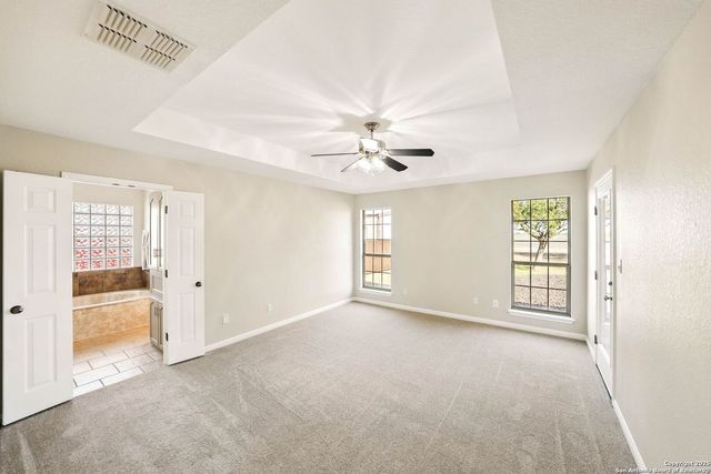 3362 Abbott Rd, St Hedwig, TX 78152