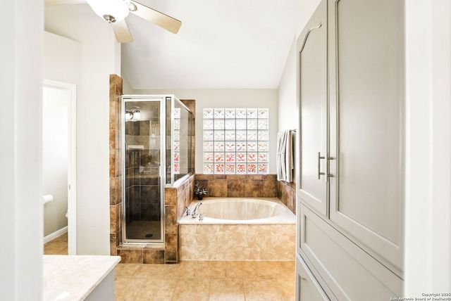 3362 Abbott Rd, St Hedwig, TX 78152