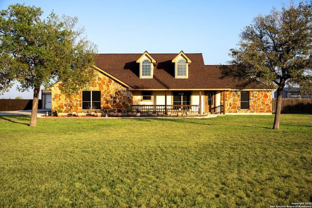 3362 Abbott Rd, St Hedwig, TX 78152