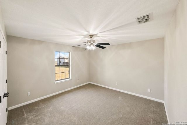 3362 Abbott Rd, St Hedwig, TX 78152