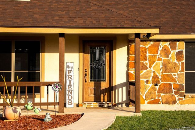 3362 Abbott Rd, St Hedwig, TX 78152