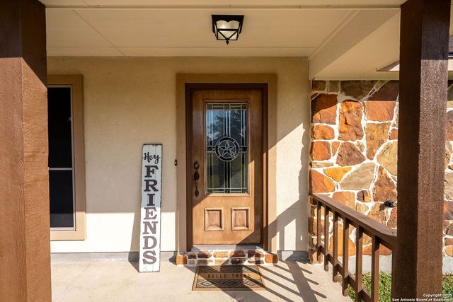 3362 Abbott Rd, St Hedwig, TX 78152