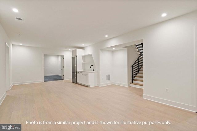 2322 N NOTTINGHAM ST, Arlington, VA 22205