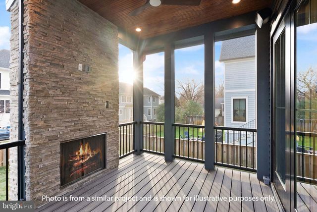 2322 N NOTTINGHAM ST, Arlington, VA 22205