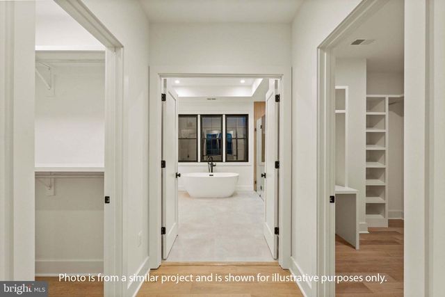 2322 N NOTTINGHAM ST, Arlington, VA 22205