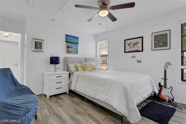 3036 Round Table LN, Naples, FL 34112