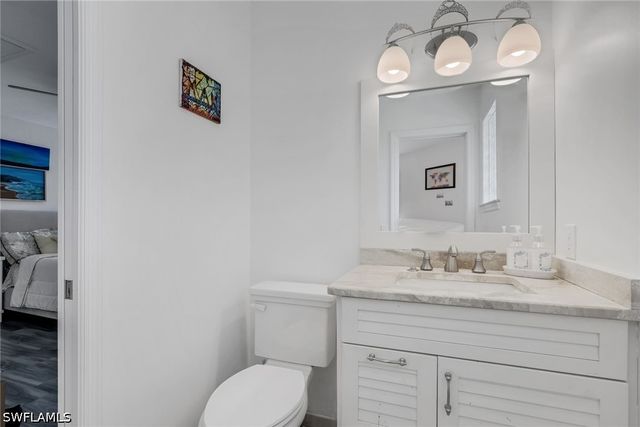 3036 Round Table LN, Naples, FL 34112
