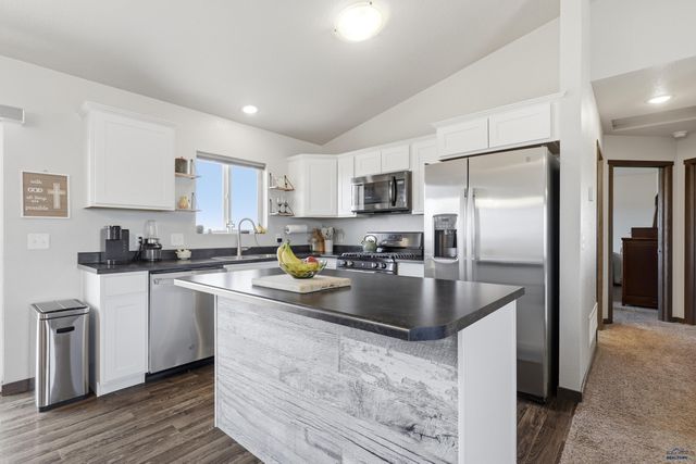 24034 POMMEL LOOP, Rapid City, SD 57701