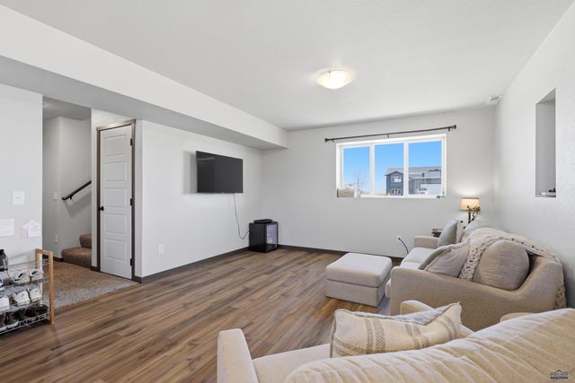 24034 POMMEL LOOP, Rapid City, SD 57701